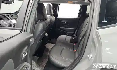 Jeep Renegade 2022 1.3 Автомат в Москве № 255283, миниатюра 6