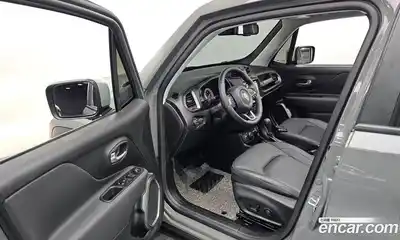 Jeep Renegade 2022 1.3 Автомат в Москве № 255283, миниатюра 7