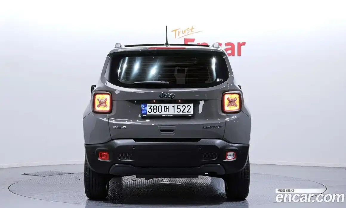 Jeep Renegade 2022 1.3 Автомат в Москве № 255283, фото 10