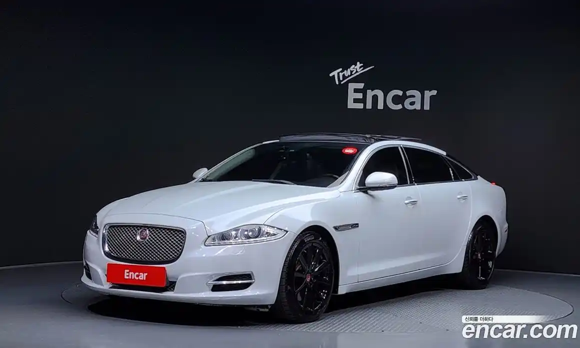 Jaguar XJ 2015 3.0 Автомат в Москве № 256071, фото 5