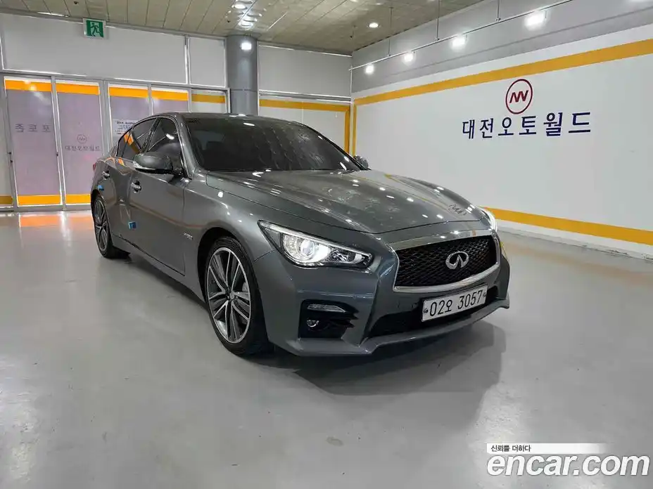Infiniti Q50 2017 3.5 Автомат в Москве № 256125, фото 12