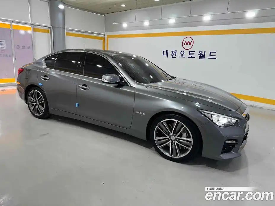 Infiniti Q50 2017 3.5 Автомат в Москве № 256125, фото 7