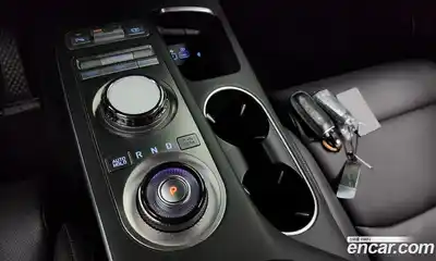 Genesis GV70 2023 2.5 Автомат в Москве № 25933, миниатюра 7