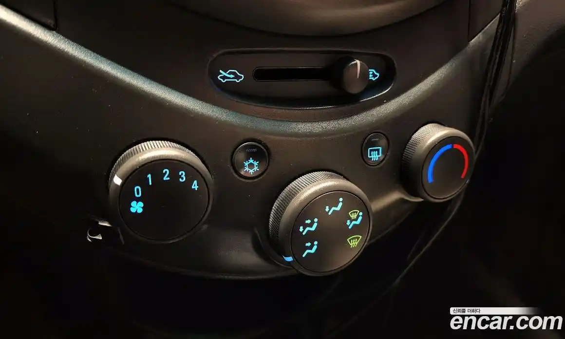 Chevrolet Spark 2012 1.0 Автомат в Москве № 27114, фото 10