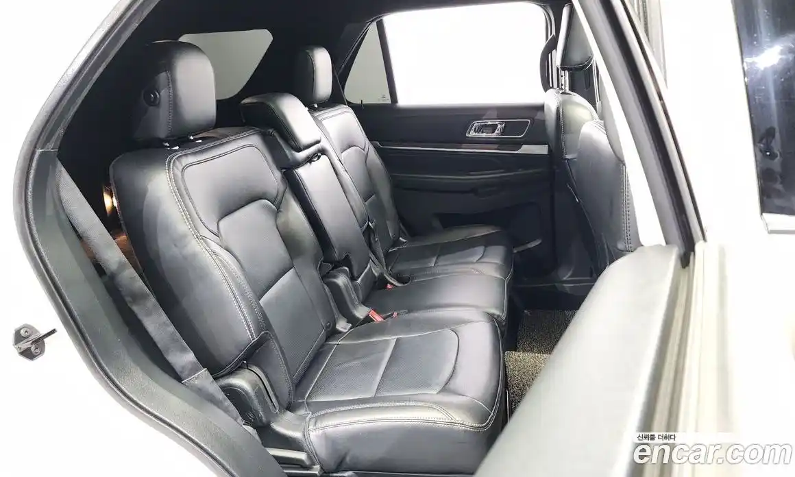 Ford Explorer 2019 2.3 Автомат в Москве № 273449, фото 19