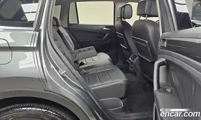 Volkswagen Tiguan 2020 2.0 Автомат в Москве № 277471, миниатюра 8