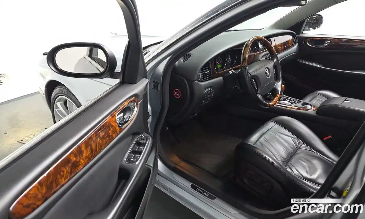 Jaguar XJ 2007 3.0 Автомат в Москве № 283340, фото 5