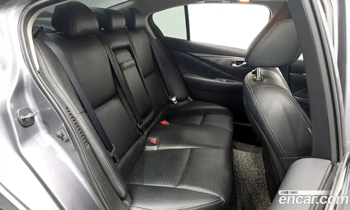 Infiniti Q50 2016 3.5 Автомат в Москве № 284106, фото 19