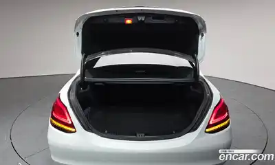 Mercedes-Benz C-Class 2020 1.9 Автомат в Москве № 290151, миниатюра 11