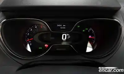 Renault QM3 2018 1.5 Автомат в Москве № 298743, миниатюра 3