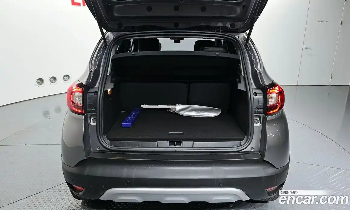 Renault QM3 2018 1.5 Автомат в Москве № 298743, фото 9