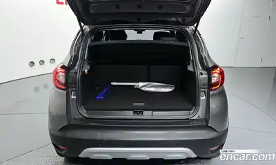 Renault QM3 2018 1.5 Автомат в Москве № 298743, миниатюра 9