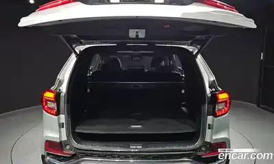 SsangYong Rexton 2018 2.2 Автомат в Москве № 30223, миниатюра 5