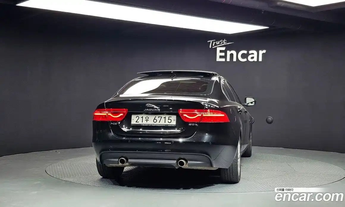 Jaguar XE 2018 2.0 Автомат в Москве № 305007, фото 4