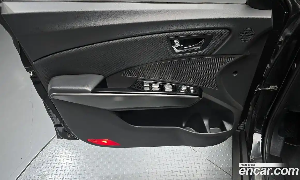 SsangYong TIBOLI 2017 1.6 Автомат в Москве № 30546, фото 18