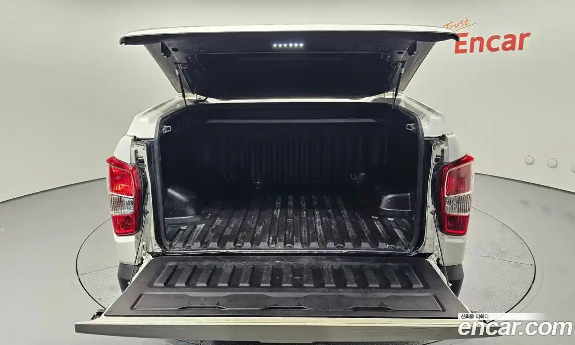 SsangYong Rexton 2018 2.2 Автомат в Москве № 310059, фото 16