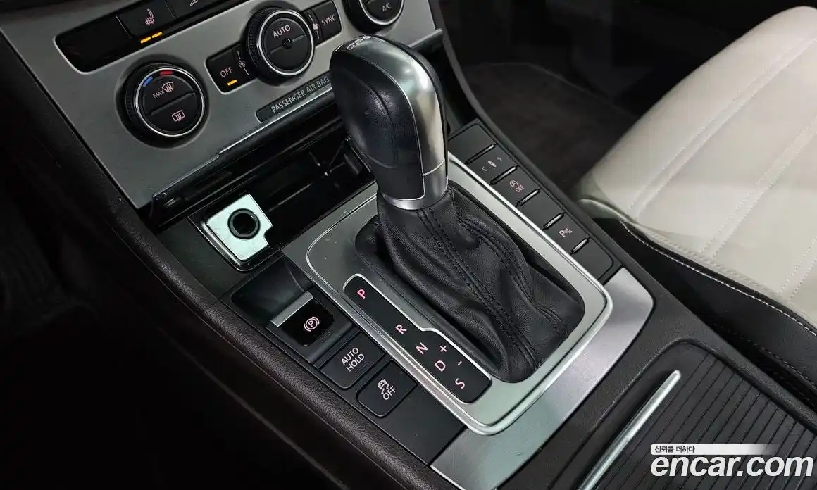 Volkswagen CC 2016 2.0 Автомат в Москве № 317871, фото 13