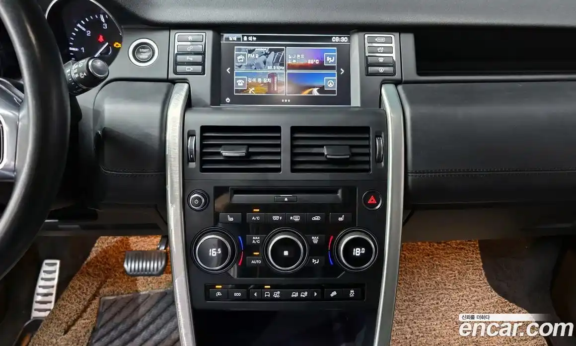 Land Rover Discovery Sport 2016 2.0 Автомат в Москве № 328271, фото 15