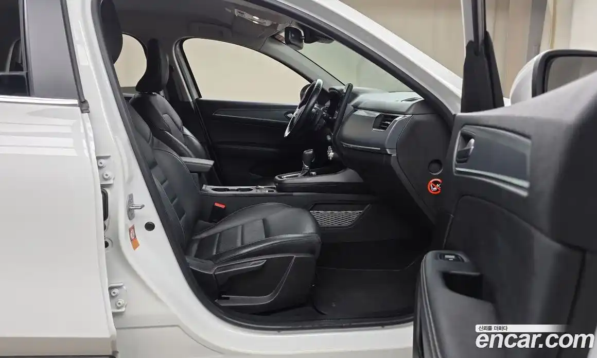 Renault XM3 2023 1.6 Автомат в Москве № 329191, фото 15