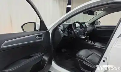 Renault XM3 2023 1.6 Автомат в Москве № 329191, миниатюра 6