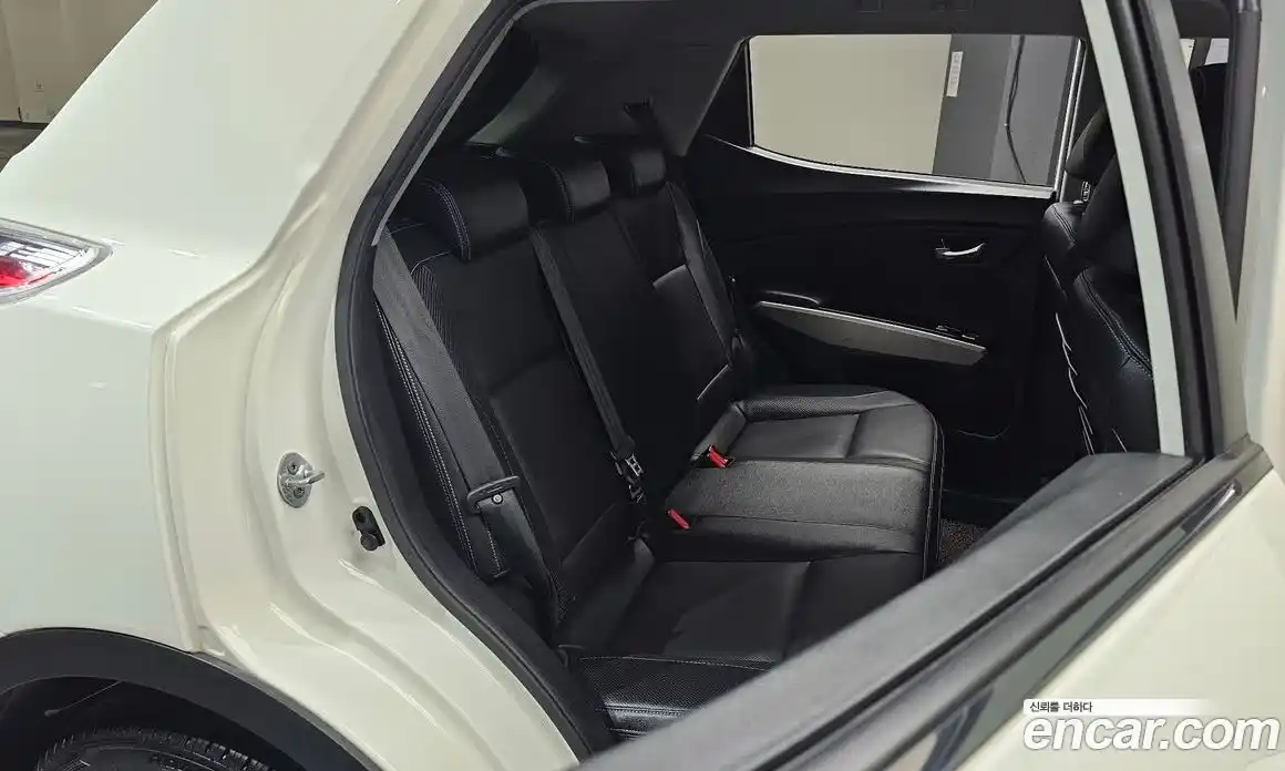 SsangYong TIBOLI 2016 1.6 Автомат в Москве № 33000, фото 16