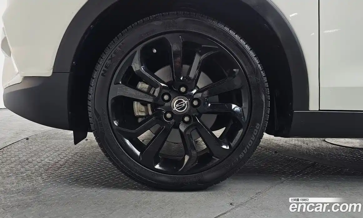 SsangYong TIBOLI 2016 1.6 Автомат в Москве № 33000, фото 3