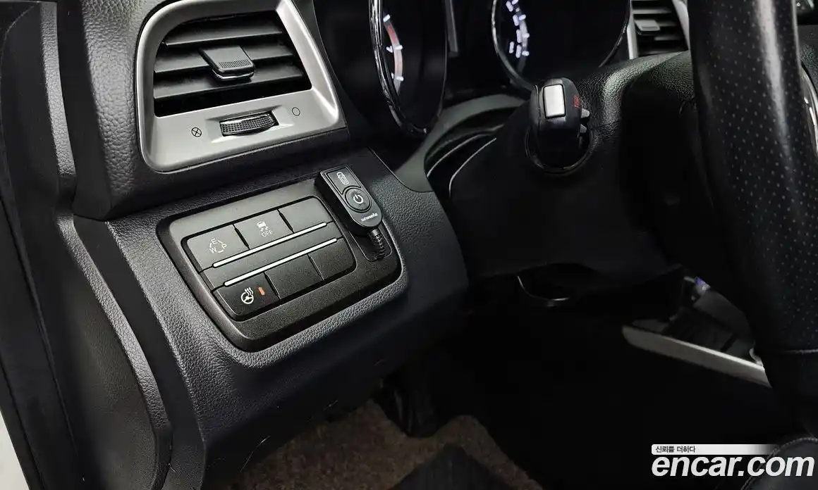 SsangYong TIBOLI 2016 1.6 Автомат в Москве № 33000, фото 6