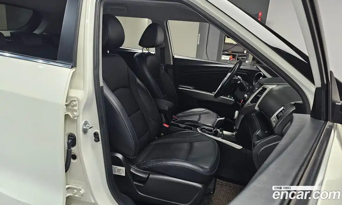 SsangYong TIBOLI 2016 1.6 Автомат в Москве № 33000, фото 8