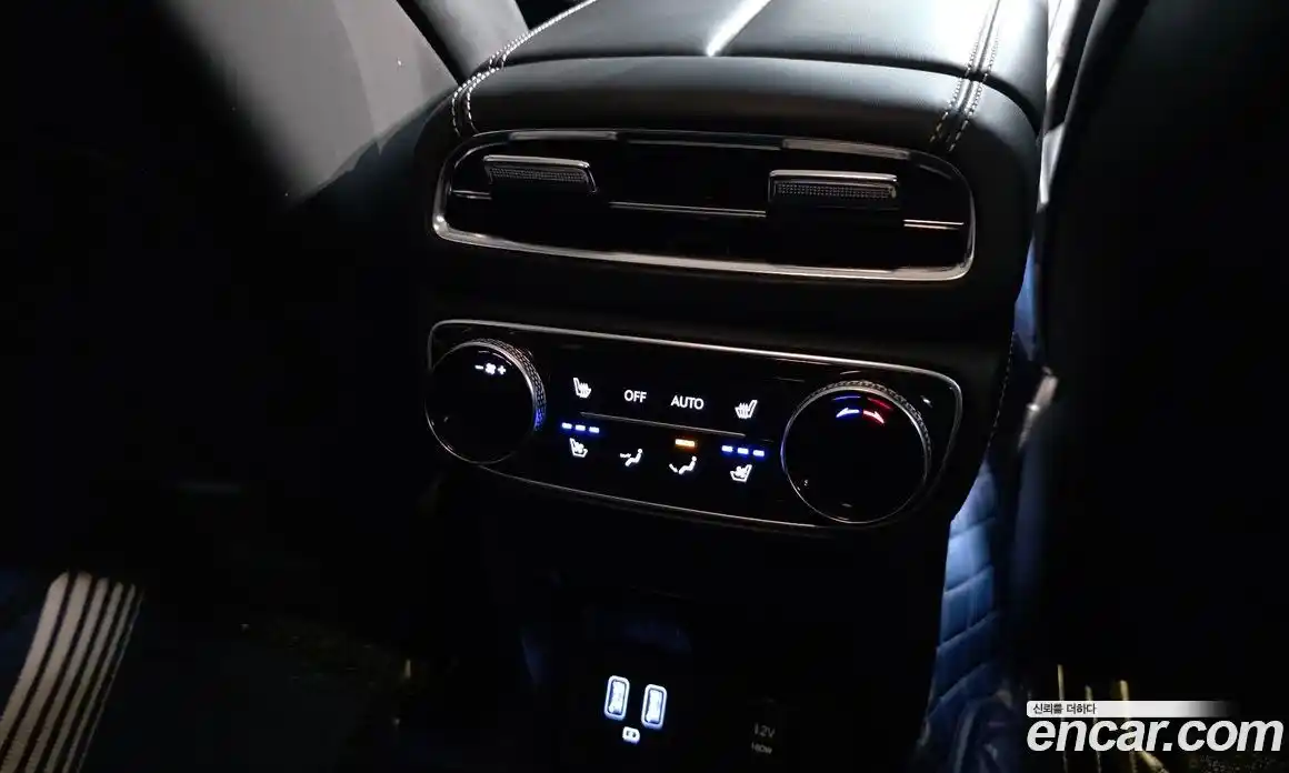 Genesis GV80 2023 3.0 Автомат в Москве № 339975, фото 15