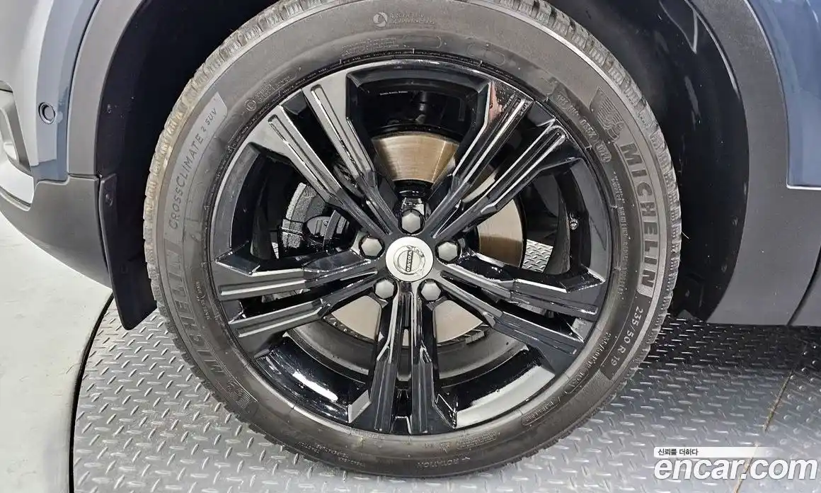 Volvo XC40 2021 2.0 Автомат в Москве № 344047, фото 16