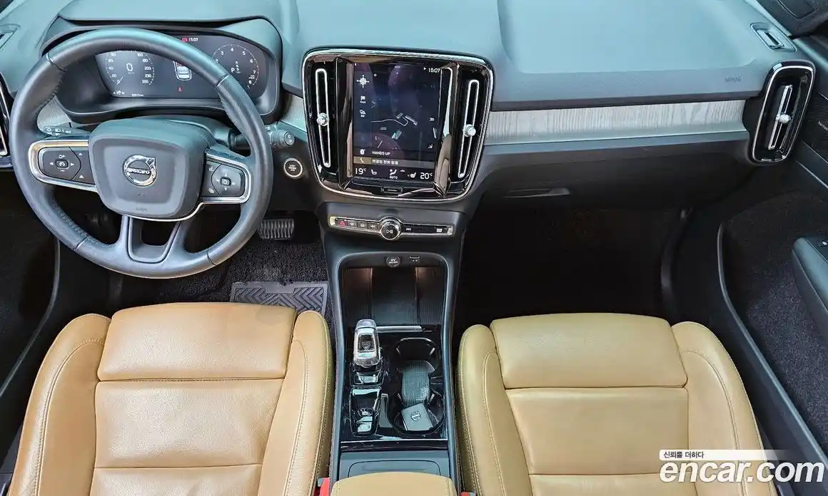 Volvo XC40 2021 2.0 Автомат в Москве № 344047, фото 4