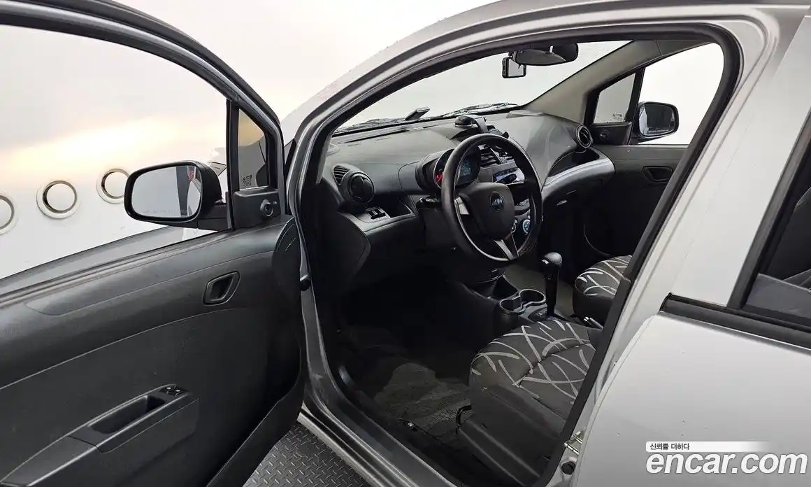 Chevrolet Spark 2014 1.0 Автомат в Москве № 38564, фото 15