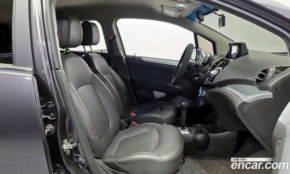 Chevrolet Spark 2014 1.0 Автомат в Москве № 41330, фото 5