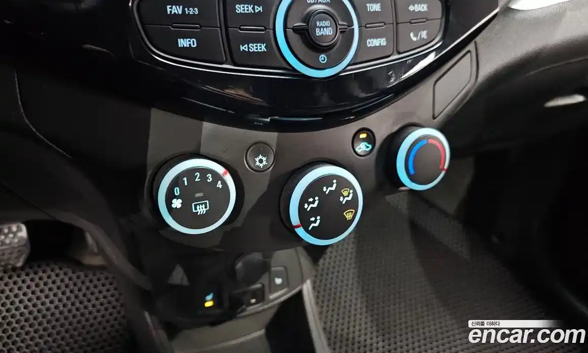 Chevrolet Spark 2014 1.0 Автомат в Москве № 41791, фото 8