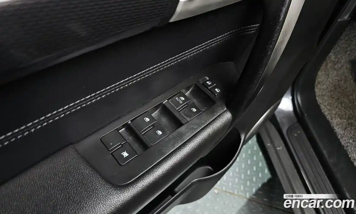 Chevrolet Captiva 2014 2.0 Автомат в Москве № 42383, фото 11