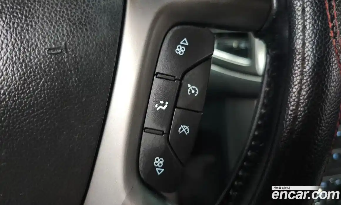 Chevrolet Captiva 2014 2.0 Автомат в Москве № 42383, фото 2