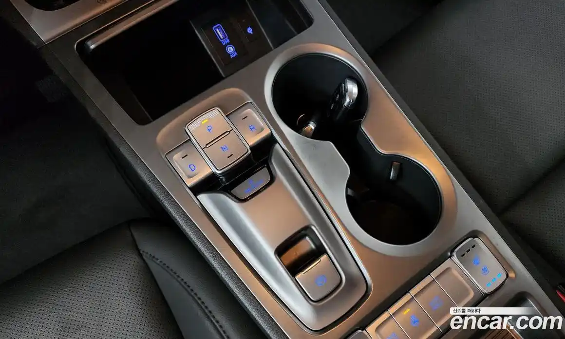 Hyundai Kona 2019 0.1 Автомат в Москве № 43372, фото 3