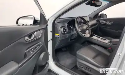 Hyundai Kona 2019 0.1 Автомат в Москве № 43372, миниатюра 4