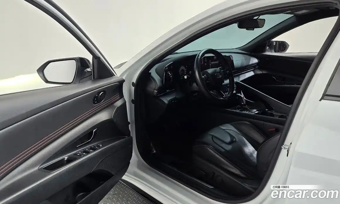 Hyundai Avante 2023 1.6 Автомат в Москве № 46437, фото 13