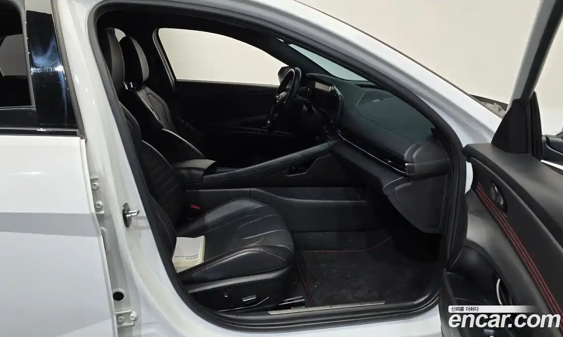 Hyundai Avante 2023 1.6 Автомат в Москве № 46437, фото 16