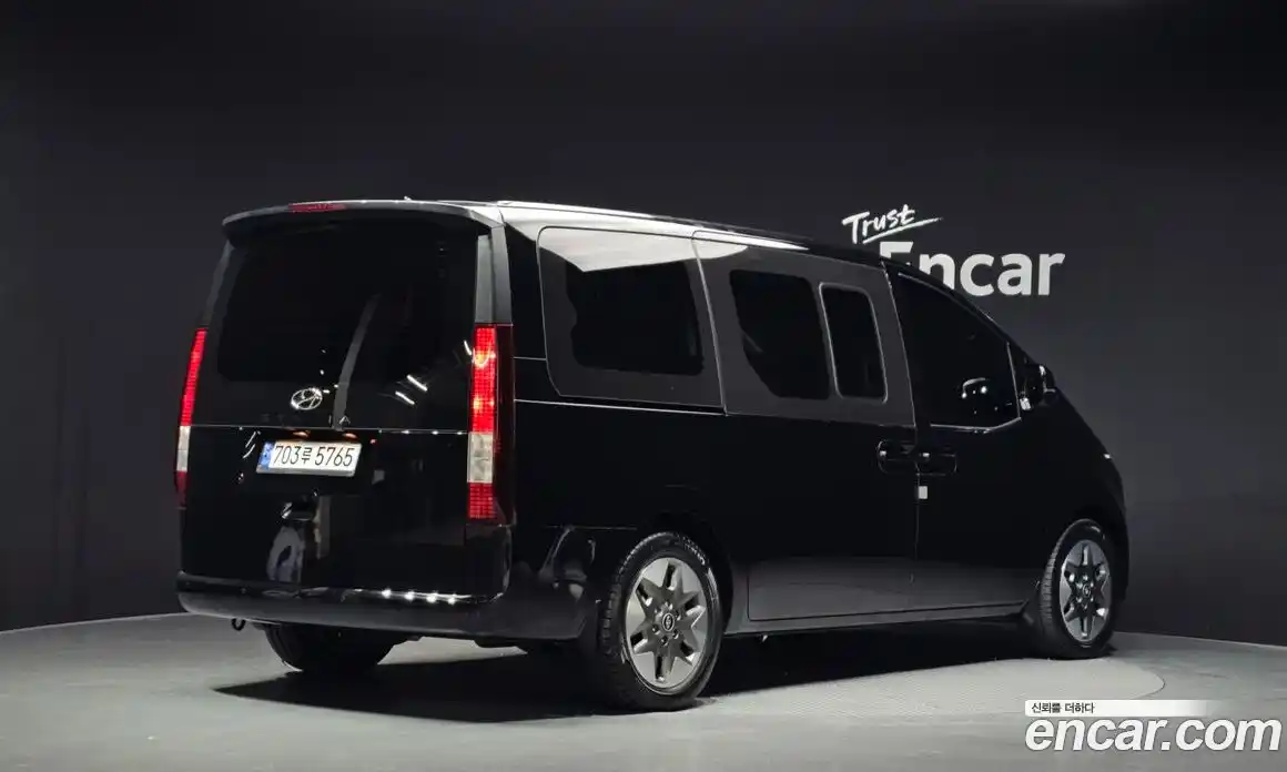 Hyundai Staria 2023 2.2 Автомат в Москве № 4907, фото 6