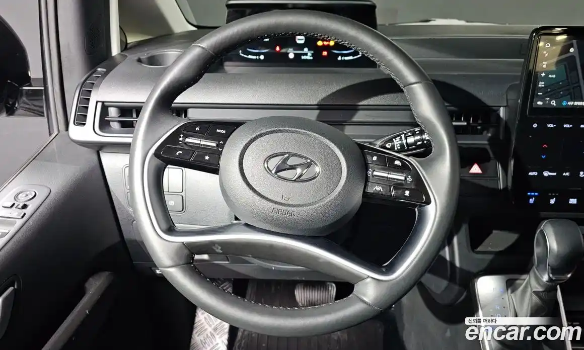 Hyundai Staria 2023 2.2 Автомат в Москве № 4907, фото 8