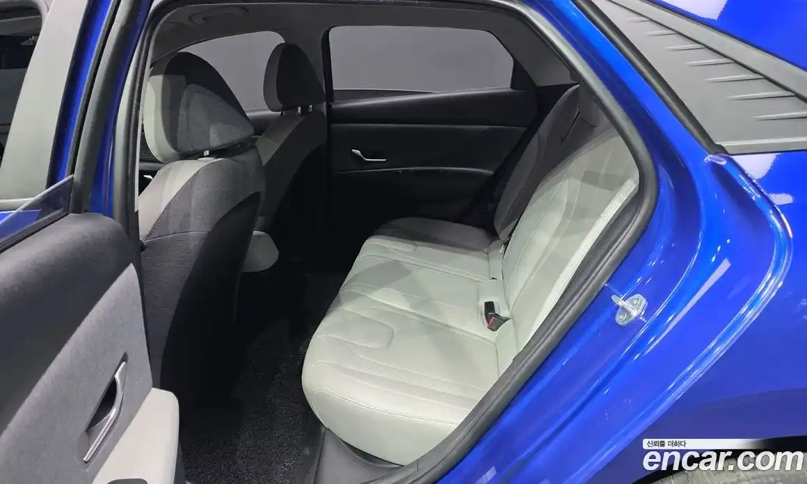 Hyundai Avante 2021 1.6 Автомат в Москве № 49331, фото 16