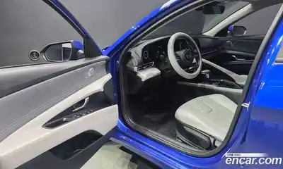 Hyundai Avante 2021 1.6 Автомат в Москве № 49331, миниатюра 9