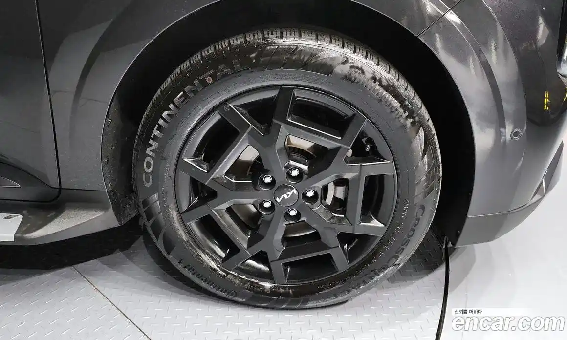 Kia Canival 2024 1.6 Автомат в Москве № 53342, фото 11