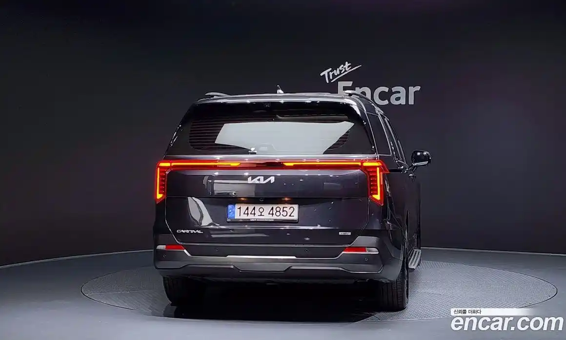 Kia Canival 2024 1.6 Автомат в Москве № 53342, фото 20