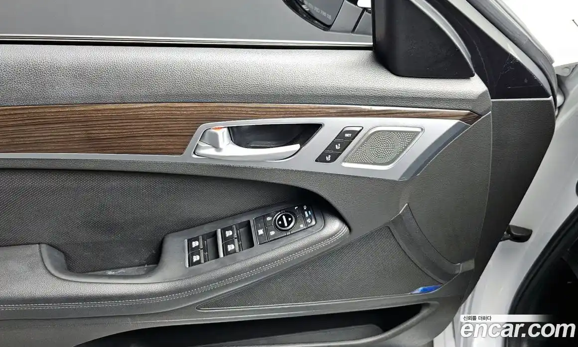 Genesis G80 2017 3.3 Автомат в Москве № 56452, фото 19