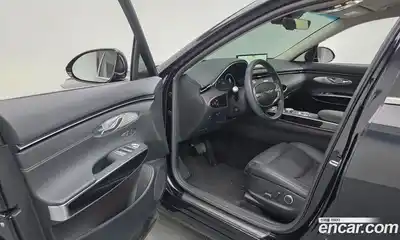 Genesis GV70 2023 2.5 Автомат в Москве № 59481, миниатюра 5