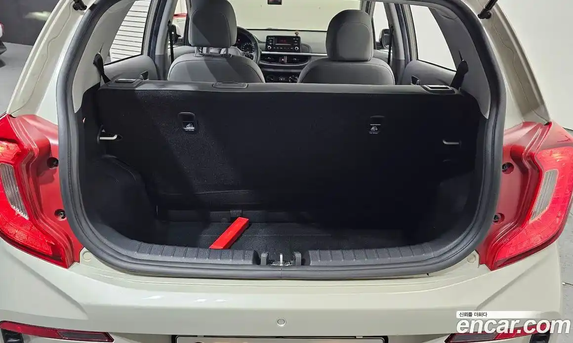 Kia Morning 2021 1.0 Автомат в Москве № 59958, фото 14