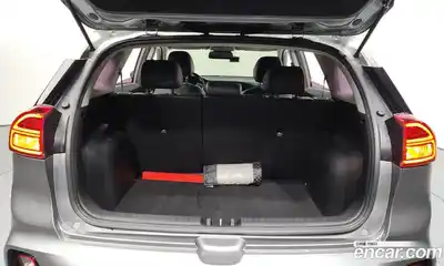 Kia Niro 2020 1.6 Автомат в Москве № 869, миниатюра 11